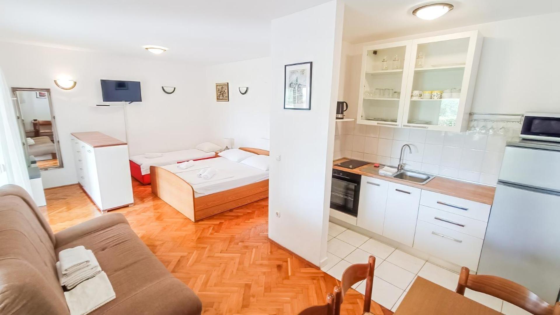 Apartment Huanita 普罗马尼亚 外观 照片